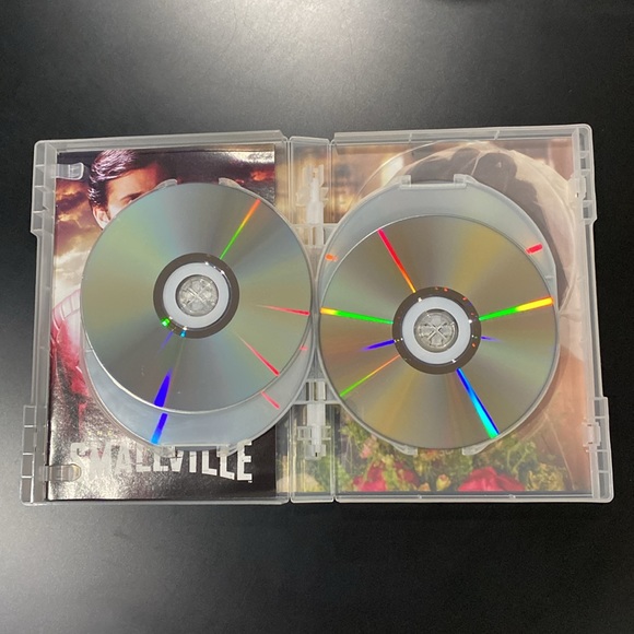 Smallville - The Complete Tenth (Final) Season - Picture 11 of 16